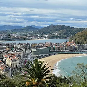 Appartement Usandizaga Apartment, Second Line Beach, Free Parking, Saint-Sébastien